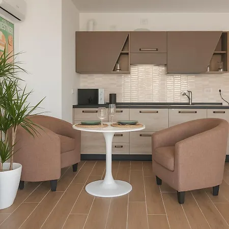 Jr Premium - Terrace - Wi-fi - Public Parking ترييستي